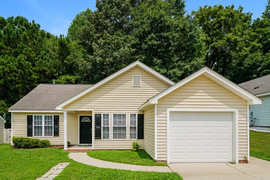 Primary Photo - 4012 Mindspring Dr