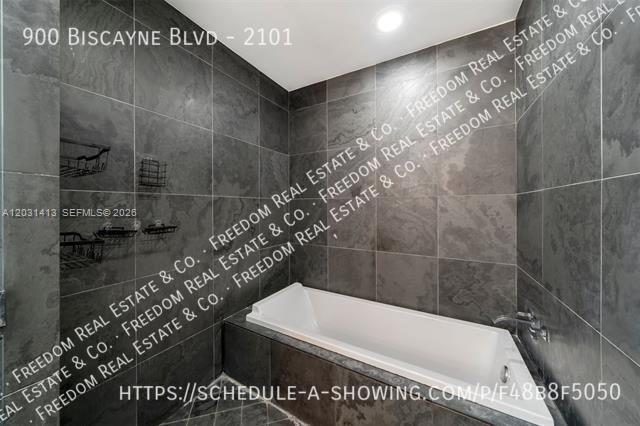 Building Photo - 900 Biscayne Blvd