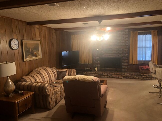 Building Photo - KenilworthSubdivision