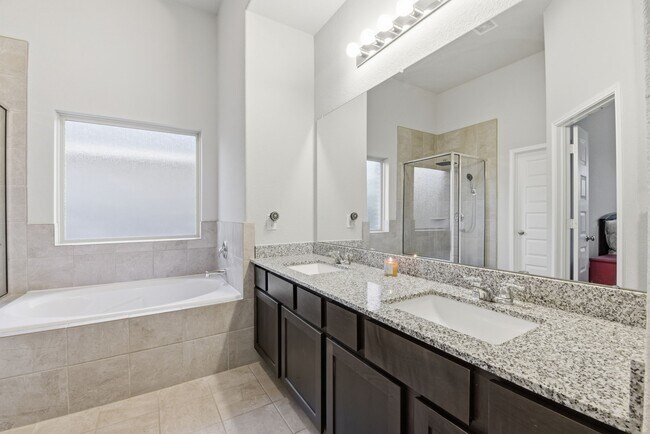 Building Photo - 8434 Beacon Bay Cir