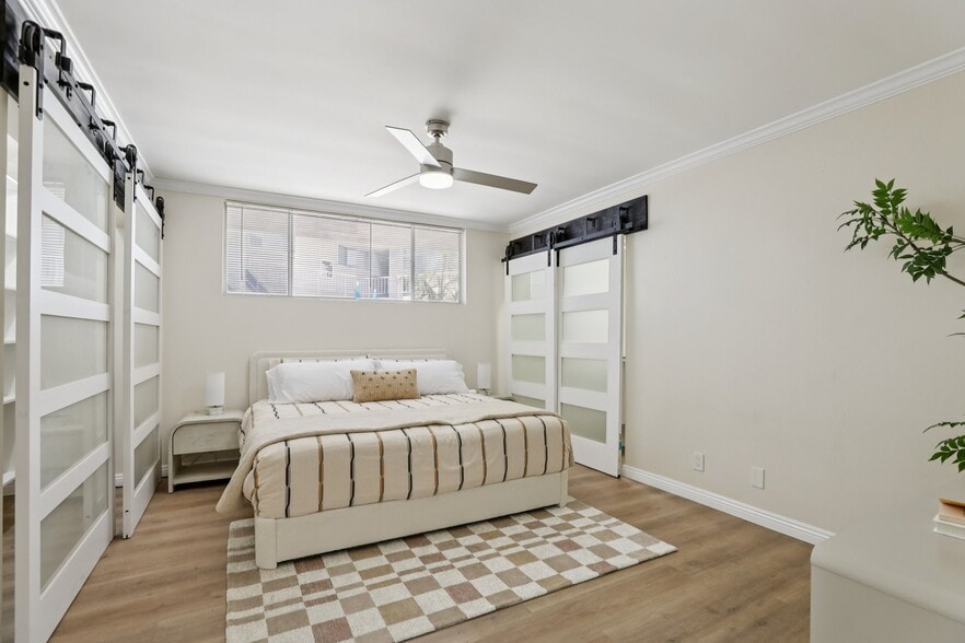 Building Photo - 383 Bay Shore Ave