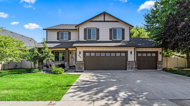 Building Photo - 4061 E Arch Dr