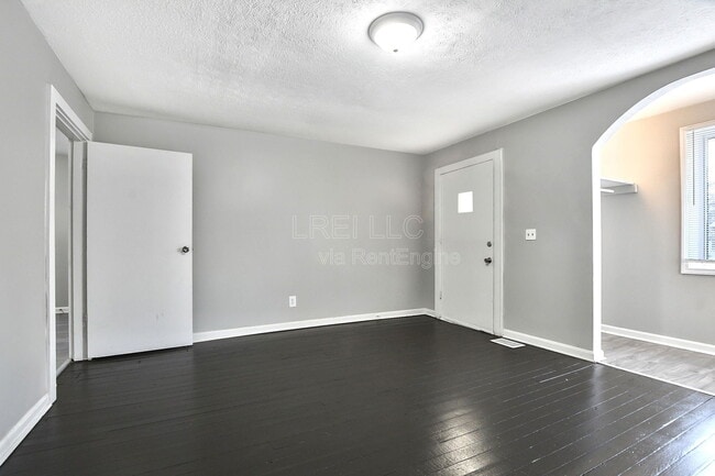 Building Photo - 119 N 34th St