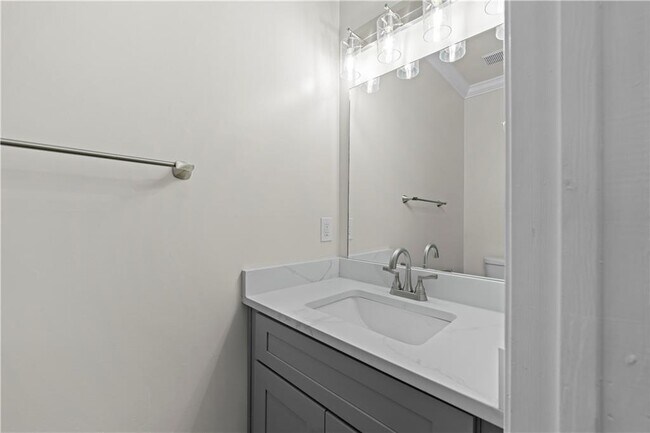 Building Photo - 6015 Canaan Woods Dr SW