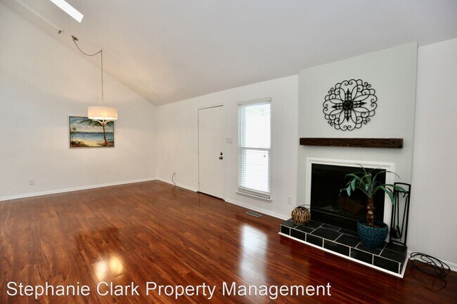 Building Photo - 3 br, 2 bath House - 409 33rd Street #B