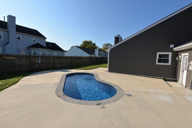 Building Photo - 1269 Brahms Dr