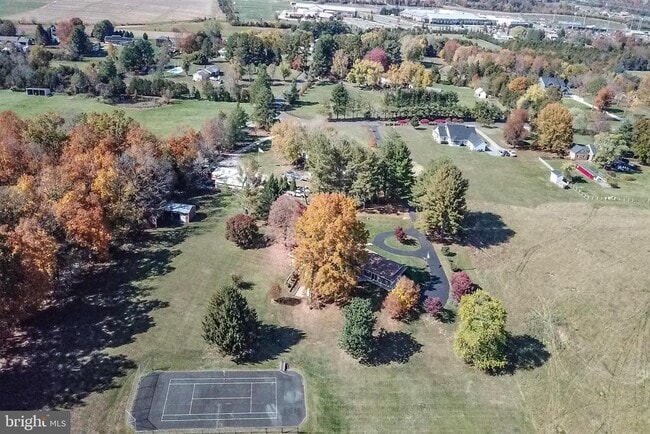 Building Photo - 10623 Schaeffer Ln