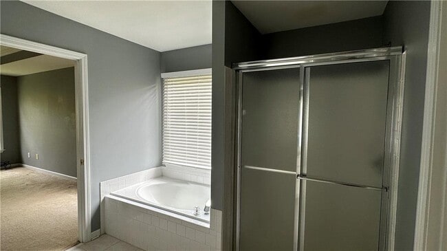 Building Photo - 205 Foe Creek Ct