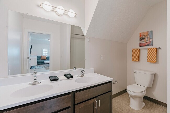 Building Photo - 11321 Hessler Rd