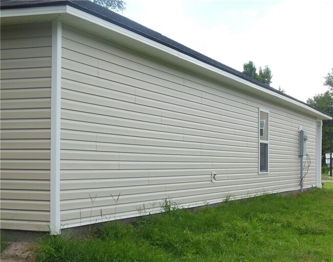 Building Photo - 208 Saddle Brooke Trace