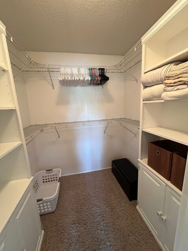 Building Photo - 4022 Davit Dr