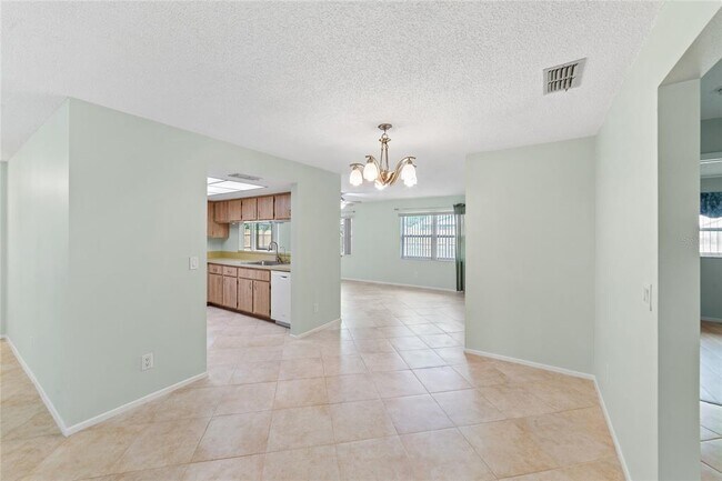 Building Photo - 4243 Chipmunk Dr