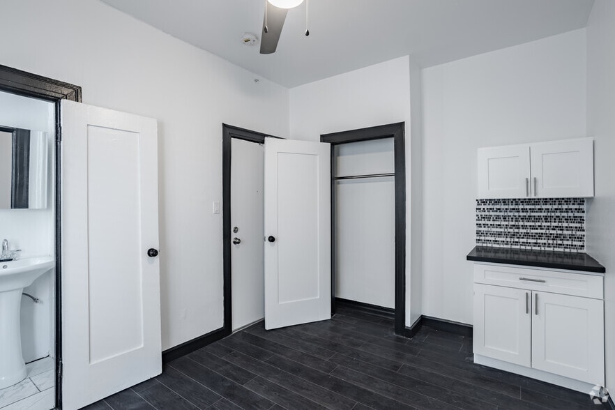 Interior Photo - Harvard Hill Apartments - Harvard Hill LLC