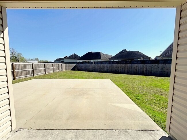 Building Photo - 13968 Malbec Ave