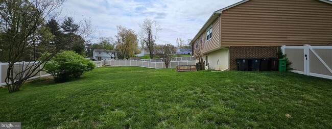 Building Photo - 16914 Dorchester Pl