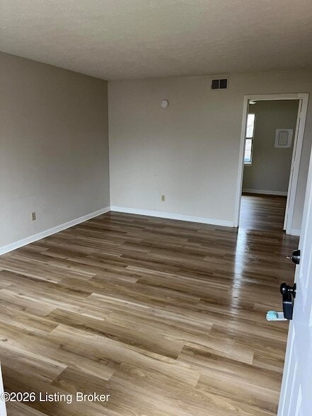 Building Photo - 1420 Hill St