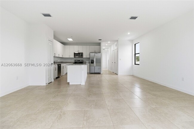 Building Photo - 22340 SW 115th Ave