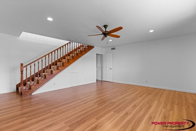 Building Photo - Spacious 5-Bedroom Home with Modern Amenit...