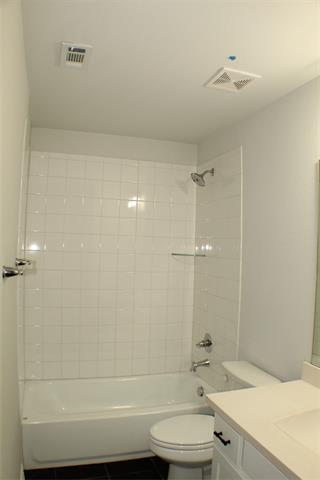 Building Photo - 5212 Shadetree St