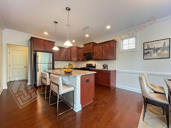 Building Photo - 523 Finnbar Dr
