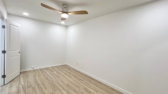 Building Photo - BEAUTIFUL 1 BEDROOM 1 BATH UNIT IN KANEOHE!