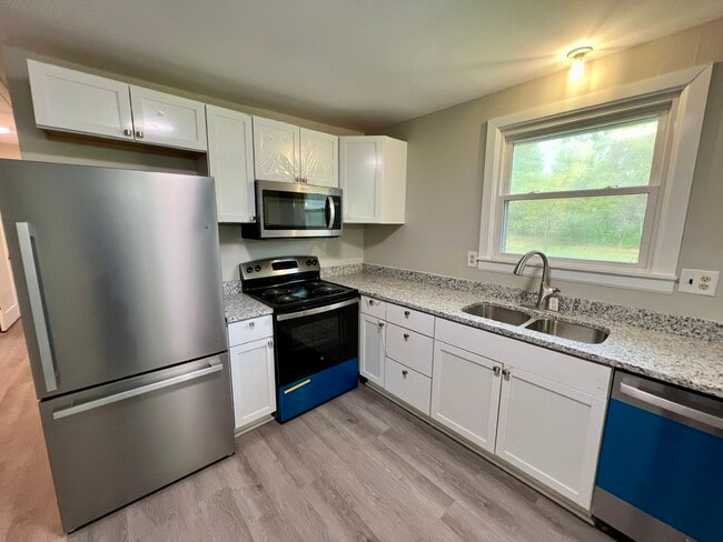 Building Photo - 157 Quail Dr