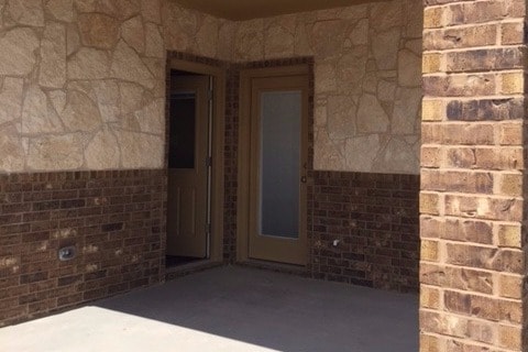 Building Photo - 6100 Boxelder Trail