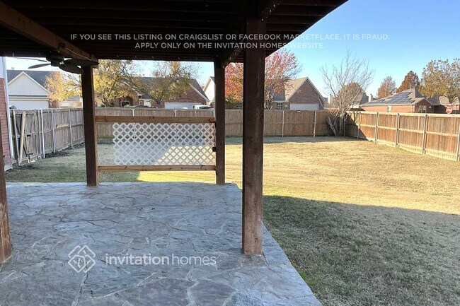 Building Photo - 1001 Windsor Ln