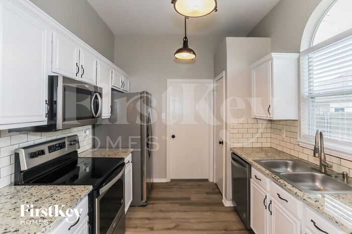 Building Photo - 1026 Palomino Dr