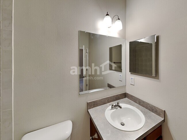 Building Photo - 8606 Winsome Way