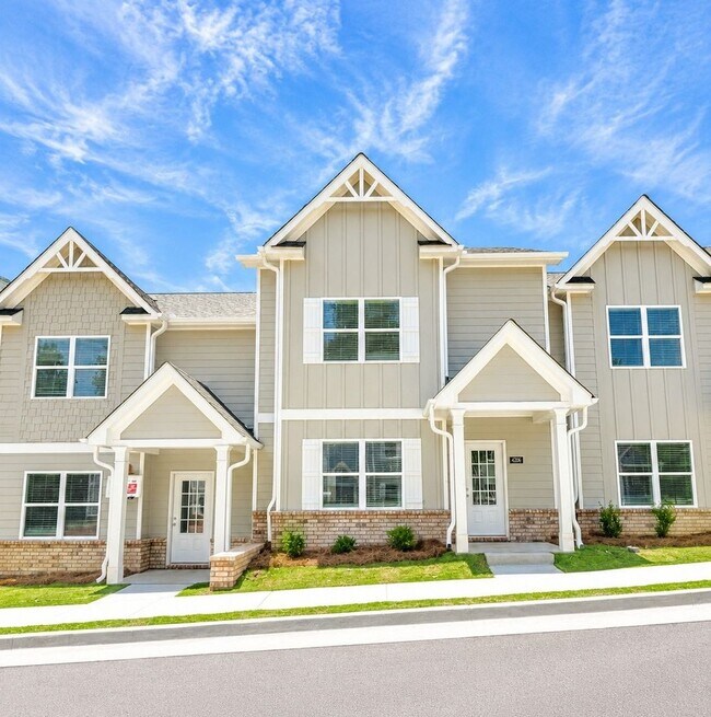 Building Photo - New Construction Townhomes | Modern Living in Oakwood