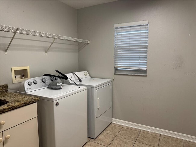Building Photo - 10457 Canary Isle Dr