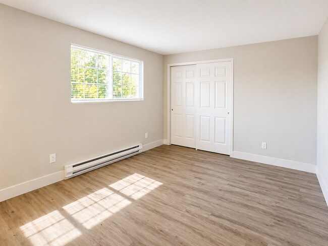 Building Photo - 4108 W Albany Ave