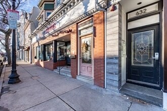 Building Photo - 632 E Broadway