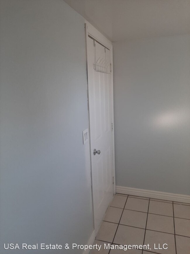 Building Photo - 4 br, 2 bath House - 1255 W. Summer Trail