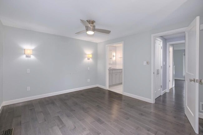 Building Photo - 935 S Taylor St