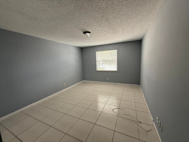 Building Photo - 2519 Griffin Square