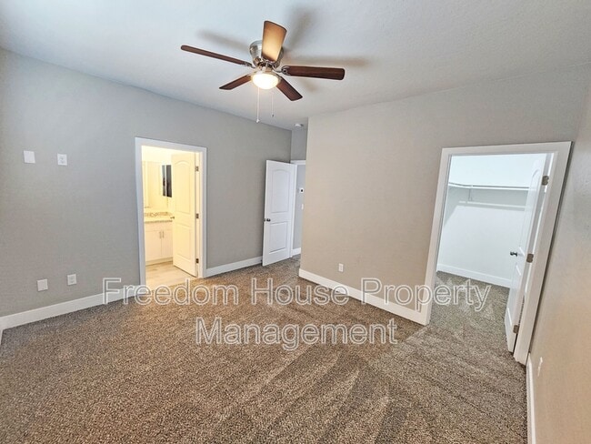 Building Photo - 1111 Sixshooter Ave