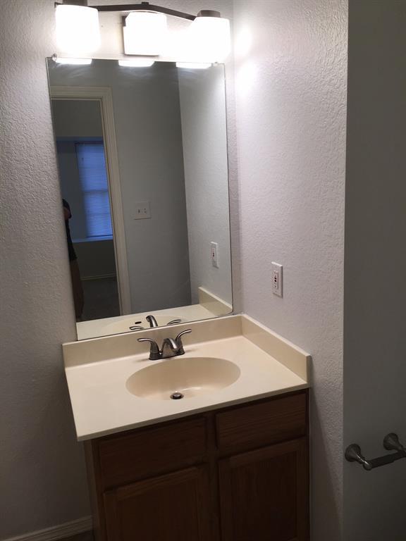 Building Photo - 11901 Swearingen Dr