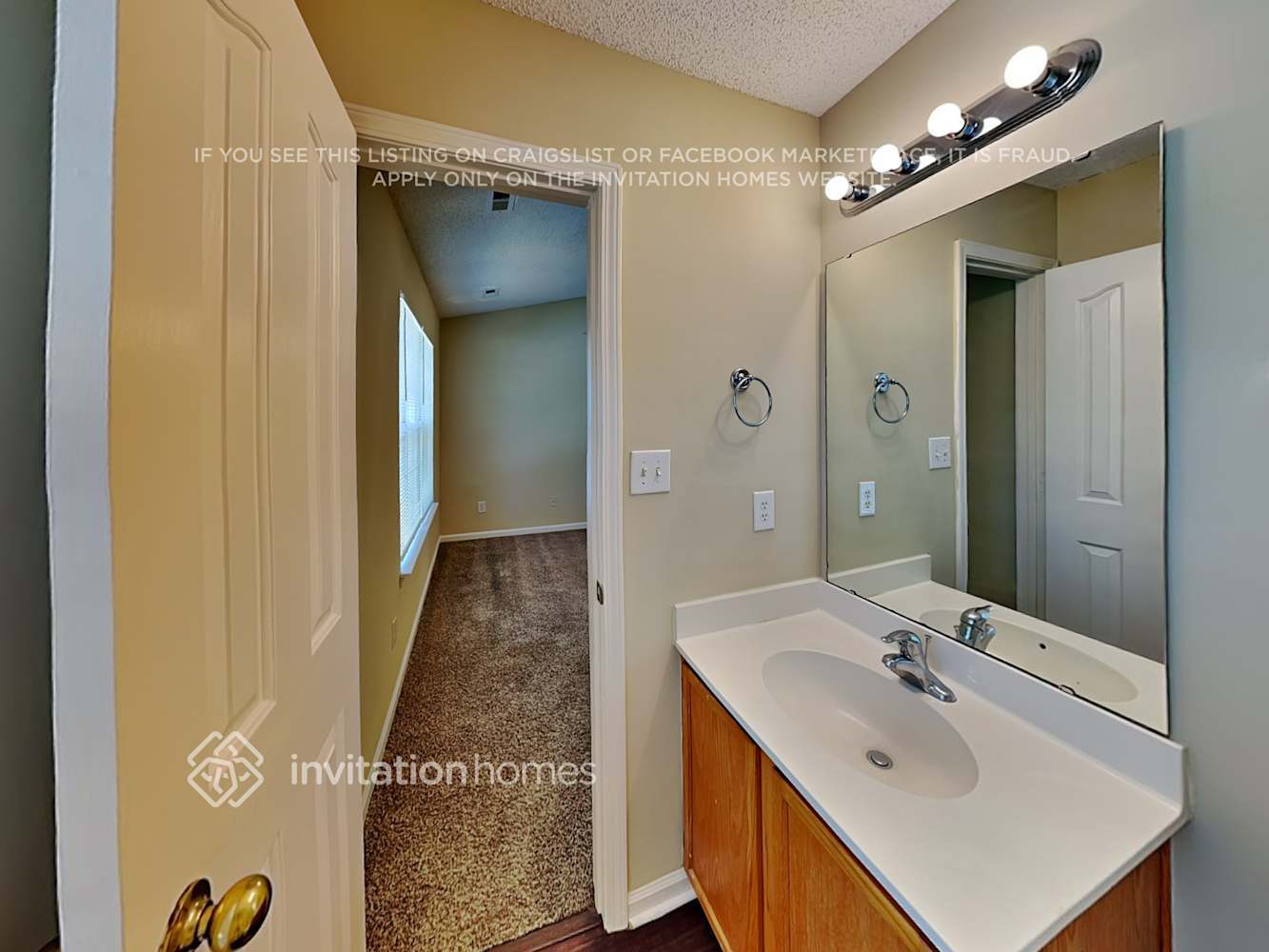 Building Photo - 9808 Aviary Hill Way