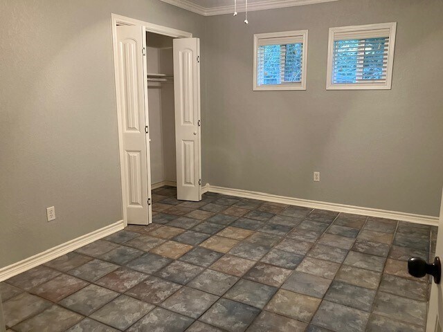 Building Photo - 111 Shadylyn Dr