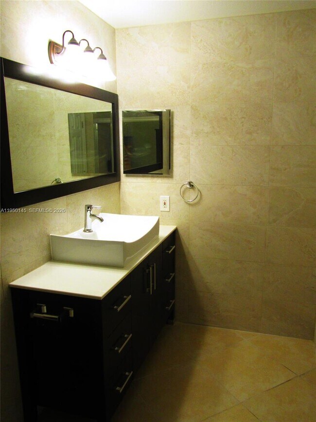 Building Photo - 1731 NW 96th Terrace