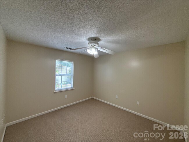 Building Photo - 15318 Brynfield Dr