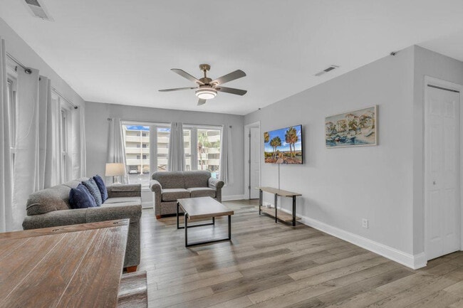 Building Photo - 4314 S Ocean Blvd