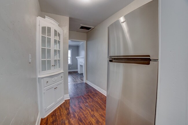 Building Photo - North Denver Avenue - 1629/1631