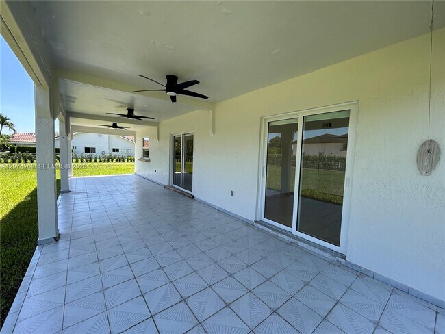 Building Photo - 6611 SW 99th Ave