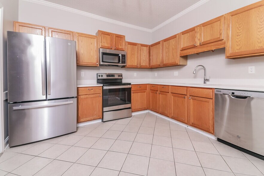 Building Photo - 4024 Beaufain St