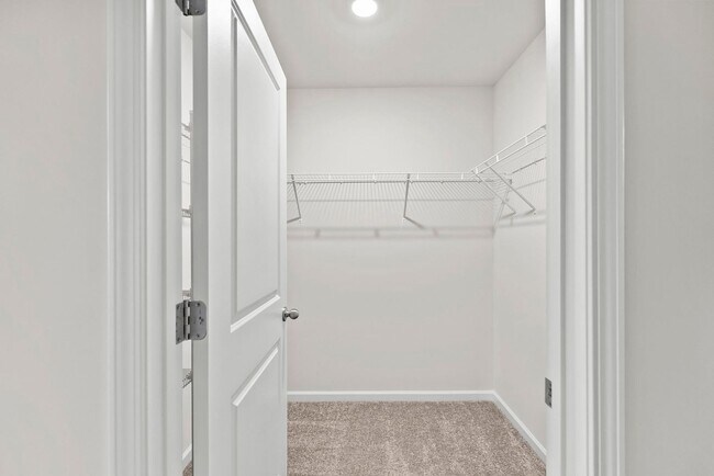 Building Photo - One Month Free with a signed lease by Jan 15th!!!