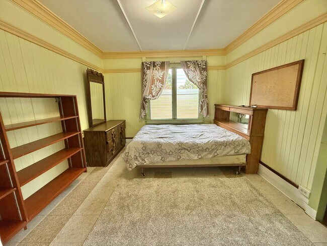 Building Photo - Partially Furnished Spacious 5 Bedroom / 2 Bathroom Home with Ocean View – Sandhills