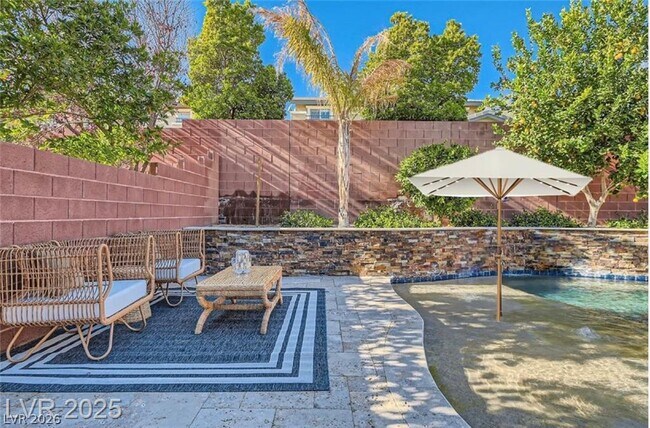 Building Photo - 5873 Skyfall Ct